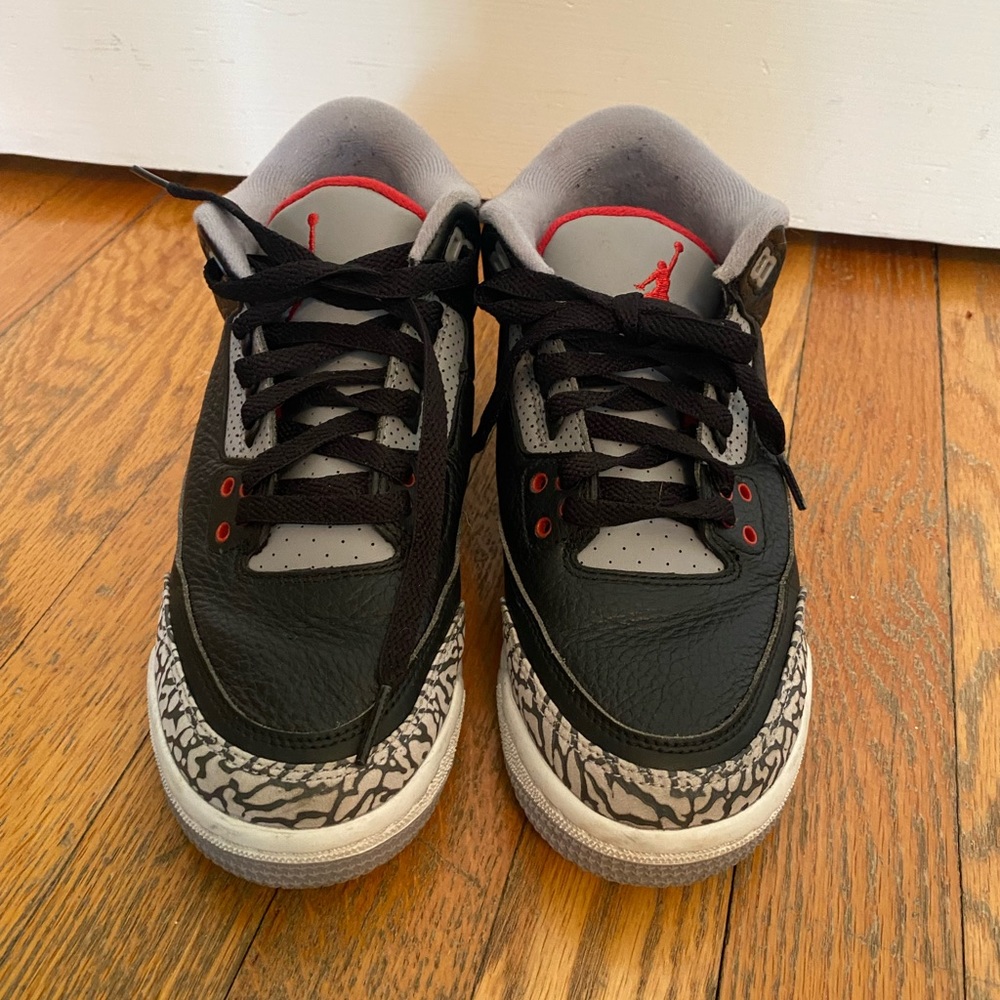 Nike Air Jordan 3 Retro size 5Y